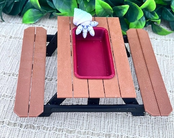 Hermit Crab Picnic Table Feeder Limited