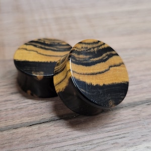 Pair of Black and White Ebony Wood Plugs Double Flare Gauges Wooden Earrings Jewelry Organic Wood Stretchers
