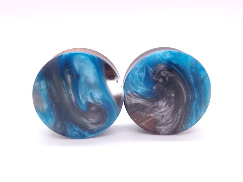Handmade Resin and Walnut Double Flare Plugs gauges Earrings jewelry 1 14 32mm