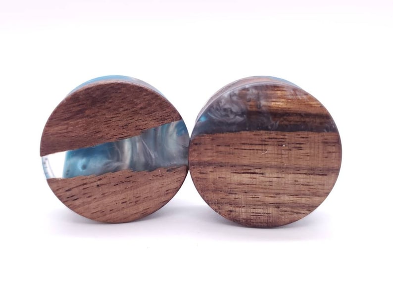 Handmade Resin and Walnut Double Flare Plugs gauges Earrings jewelry 1 14 32mm