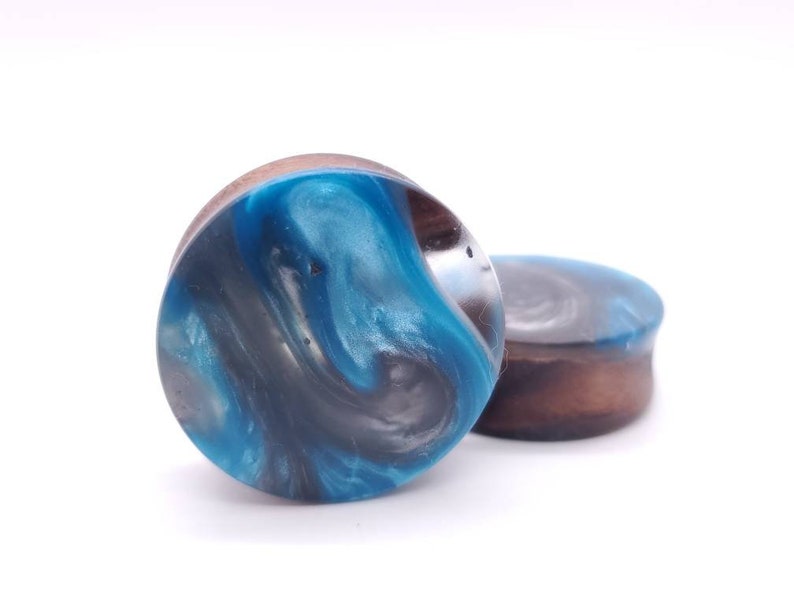 Handmade Resin and Walnut Double Flare Plugs gauges Earrings jewelry 1 14 32mm