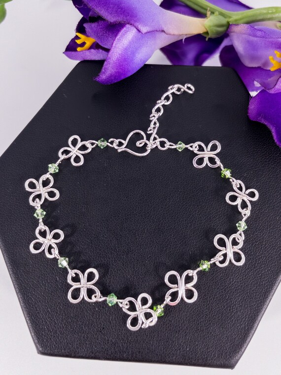 Swarovski store clover bracelet