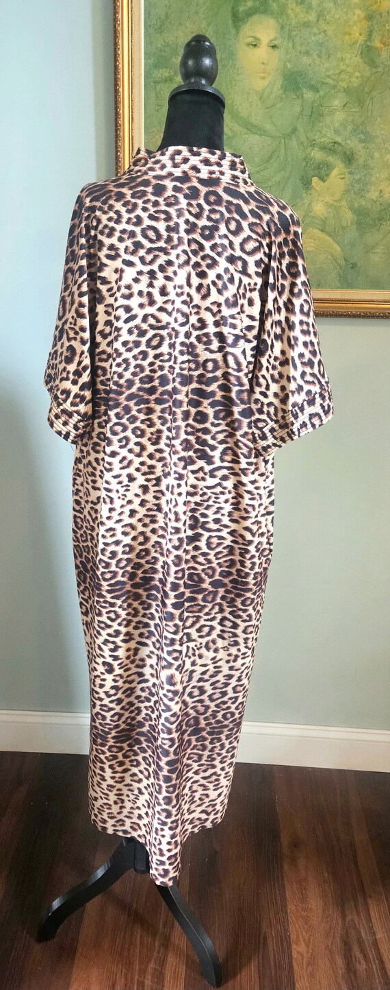 Vintage 80's Leopard Print House Dress by Granada… - image 6