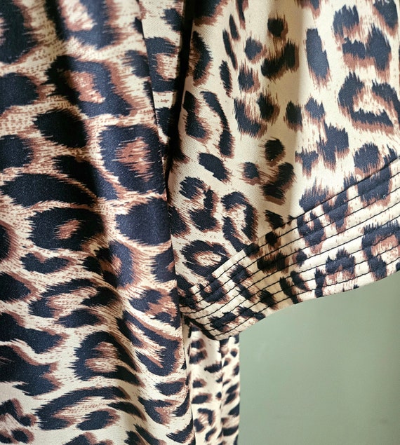 Vintage 80's Leopard Print House Dress by Granada… - image 4