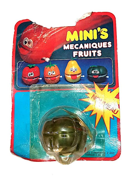 MINI'S Mecaniques FRUITS 80s Macau wind up fruit figure sealed in original card
