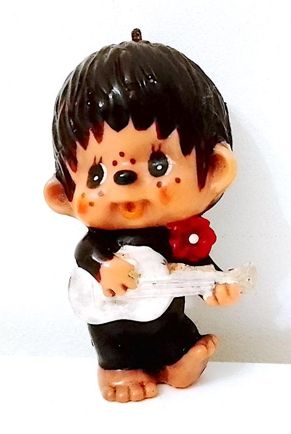MONCICCI KIKI Moncichi 1979 Sekiguchi Japan mini pvc figure pendant beatles guitar