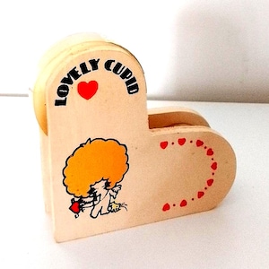 LOVELY CUPID 80s Taiwan super kawaii heart shaped wood tape dispenser - porta nastro adesivo cuore legno cupido bellissimo mint
