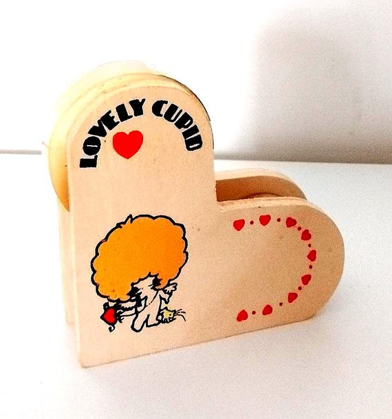 LOVELY CUPID 80s Taiwan super kawaii heart shaped wood tape dispenser - porta nastro adesivo cuore legno cupido bellissimo mint