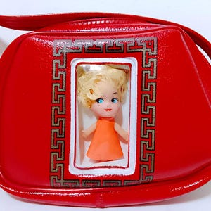 LIDDLE KIDDLES Mini-Puppe aus den 60er Jahren, blond, in roter Tasche, super schön, kawaii