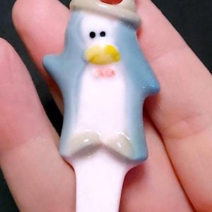 PENGUIN - PINGUINO kawaii 90s pottery spon decoration  - bomboniera porcellana cucchiaino