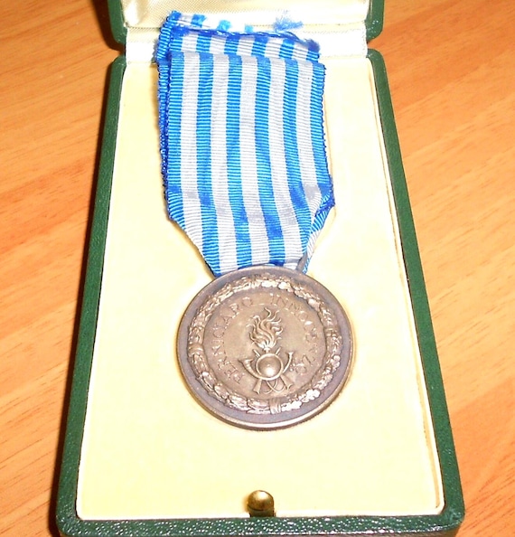 Guardia di Finanza - Italy Medal of Merit for Long Command with Case