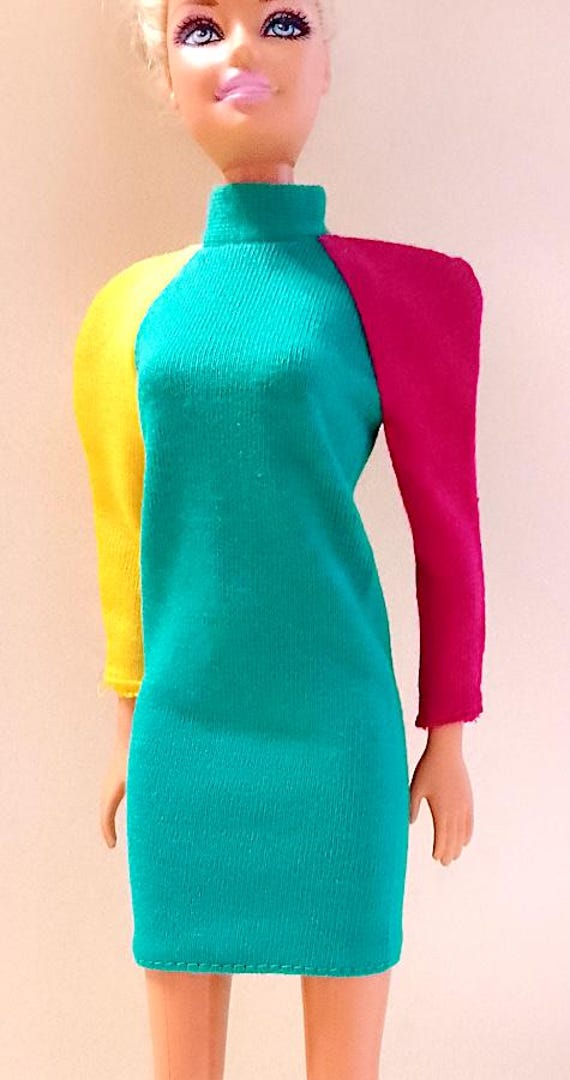 B479 - BARBIE Fashion Fun 1984 - abito maglina 3 colori verde, fucsia e giallo