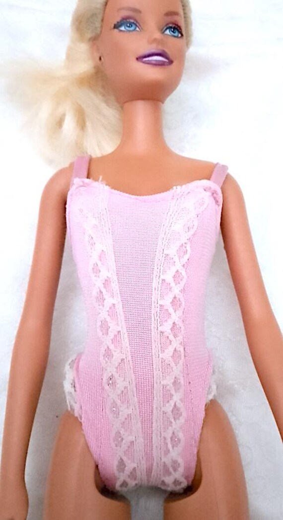 B828 - BARBIE FUN to DRESS 1988 body costume originale lingerie rosa con pizzo