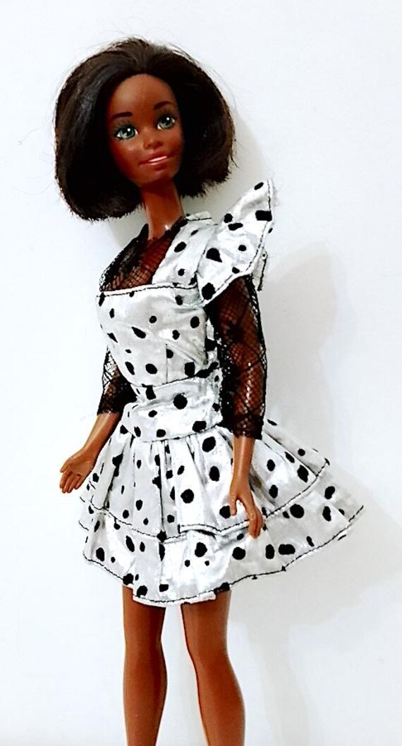 B1298 - BARBIE 80s abito argentato con macula nera e pizzo