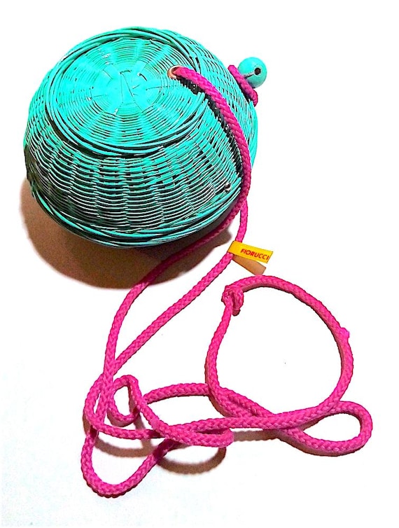 FIORUCCI 80s Italy super rare pocket circular wood bag green and fuchsia super fashion pop culture extra kawaii