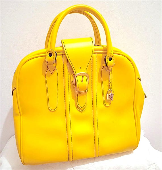 SWINGIN LONDON! 60s beautiful yellow travel bag super fashion - vintage travel bag suitcase