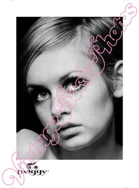 TWIGGY 1967  fashion press kit photo - fotografia da agenzia stampa - 1610TV1967