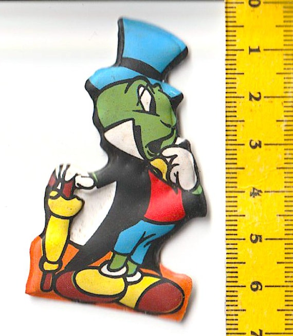 PINOCCHIO - Disney 70s Locatelli formaggino Mio - figurina Plasteco in gomma puffy card shaped - Grillo Parlante n. 11