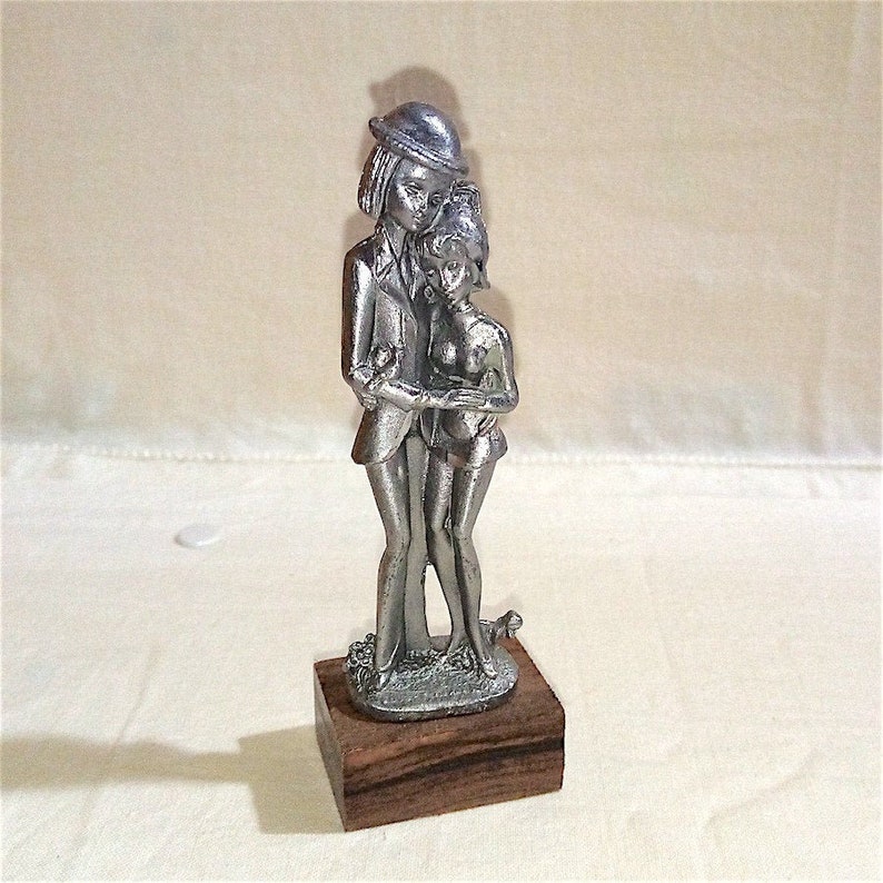 Raymond Peynet années 70 Italie petite statue figure super mignon Lovers menthe nouvelle figurine en étain Magnifiques amoureux image 1