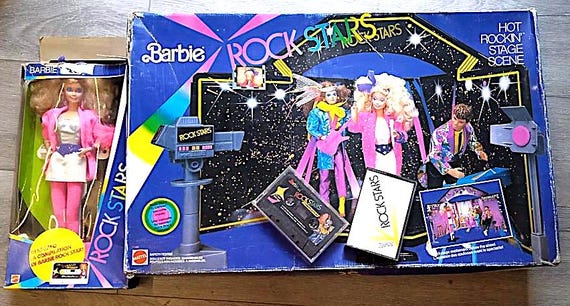 BARBIE ROCKSTARS Rockstar Rocker 1986 Mattel doll + stage + cassette in rare box