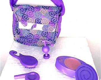 BARBIE 2000s mattel - purple bag with glitter circles + accessories lip gloss, hair dryer, brush and purple perfume miniature B814