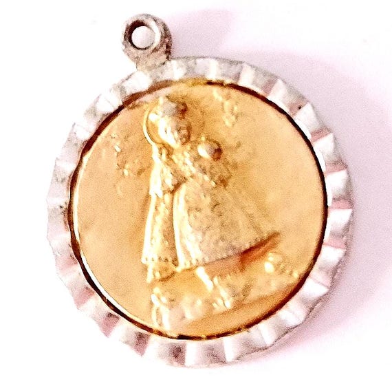 Baby Jesus - jesus child 70s pendant medal in gold metal with silver edge religious souvenir