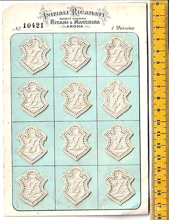 Iniziali ricamati società anonima Ricami a Macchina Arona 30s italy 12 toppe ricamate in cotone con iniziale lettering Z splendide vintage