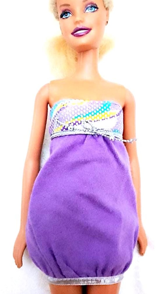 B905 - BARBIE 80s abito corto viola top iridescente e cintura argento