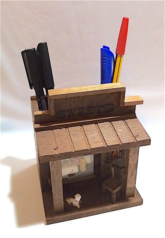 SWEETS 70s italy pen stand wood diorama super cute - miniature wooden pen holder