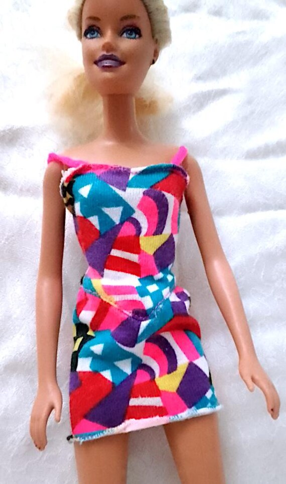 B1108 - BARBIE TAHITI 1990 abito originale corto multicolor restaurato