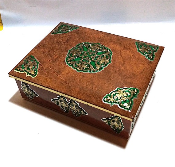 MAGIONE 60s Perugina Italy beautiful candy tin box - vintage treasure chest tin candy box