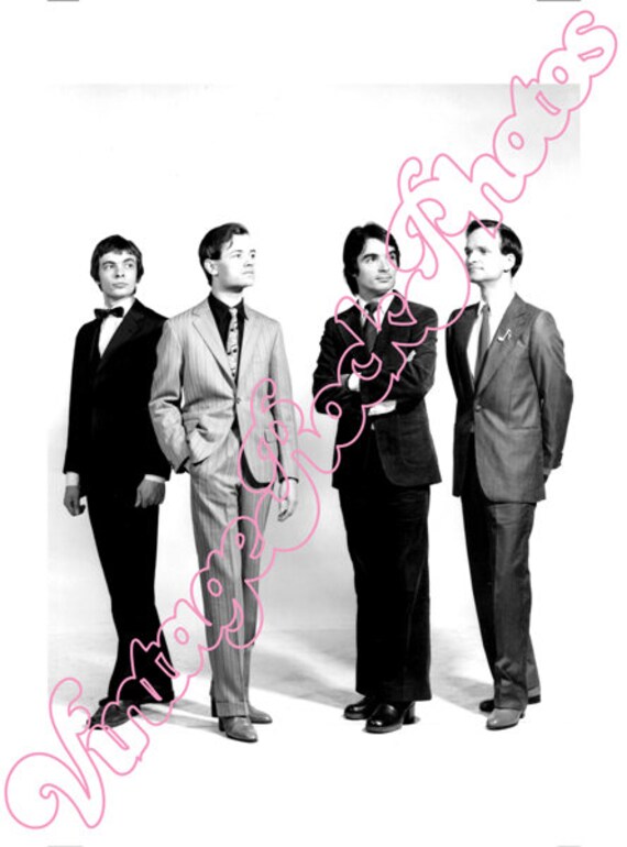 KRAFTWERK 1975  press promo photo - fotografia da agenzia stampa - 0769KR1975