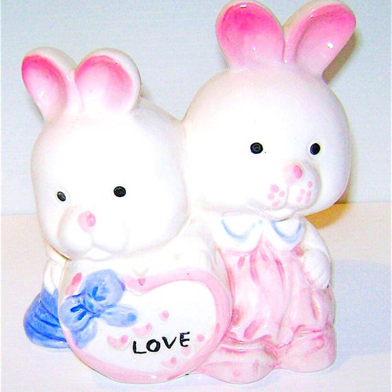 RABBITS - CONIGLI - BUNNY 80s Taiwan kawaii statue figure pottery coin bank - salvadanaio in porcellana