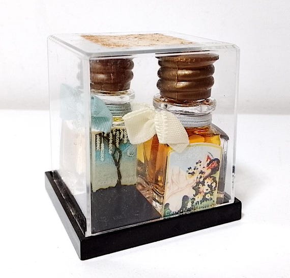 Cav. BORSARI e Figli 1870 Italy - mini perfume box mint with Tuberosa & Mughetto mini bottles - set of 2 mini perfumes in a box, never used