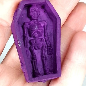 BARA - SCHELETRO horror purple 80s Hk  eraser rubber radiergummi gomma gommina gomas