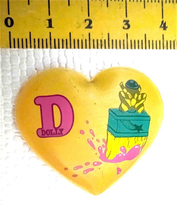 DOLLY 80s italy super cute small magnet heart shaped preppy yellow - calamita a cuore paninaro preppy gialla