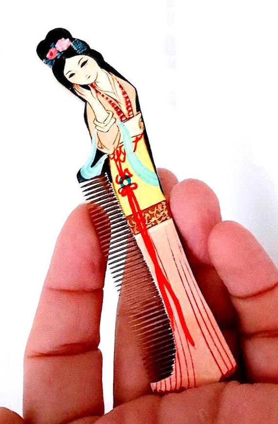 Tiny Geisha wood comb handmade 80s pettine sagomato mint chinoiserie kawaii
