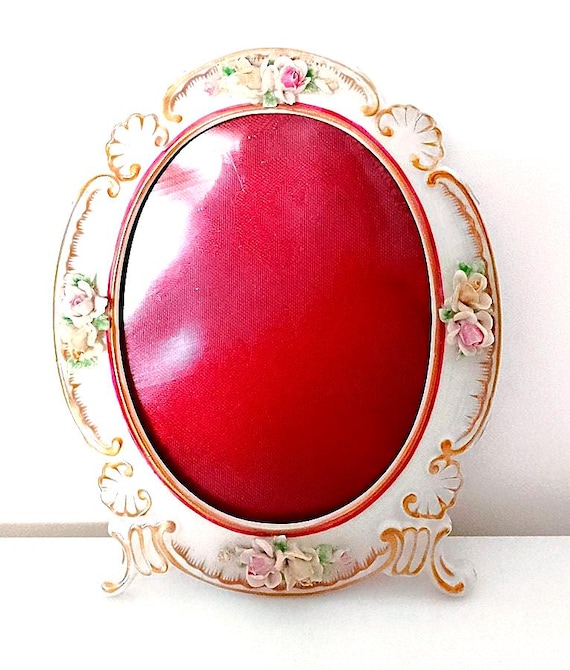 Oval frame for photos porcelain capodimonte italy 40s to hang roses flowers romantic