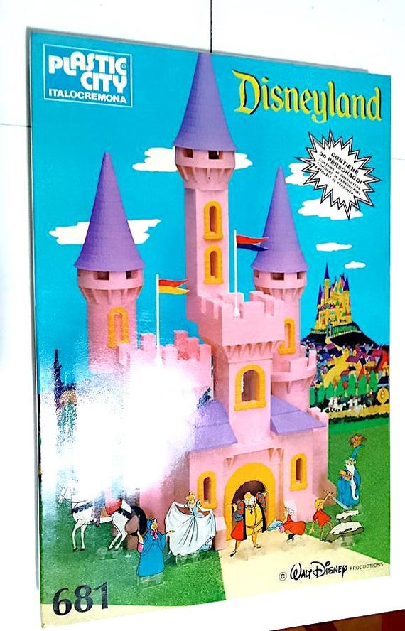 DISNEYLAND 70s Plastic City Italy pink castle of princesses fairy tales Cinderella, Sleeping Beauty, Sword in the Stone incomplete