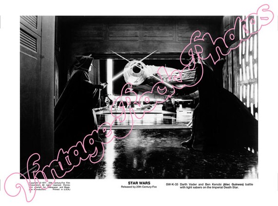 STAR WARS - Obi Wan Kenobi & Darth Vader combat  1977 press promo photo - fotografia da agenzia stampa - 1829GS1977