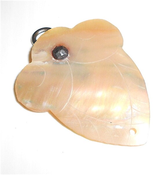 800s antique vintage nacre flower pendant - beautiful antique mother-of-pearl pendant