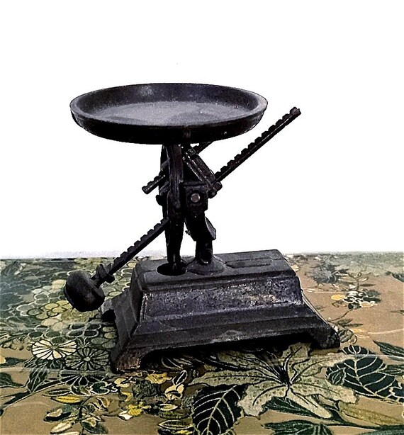 LIBRA 70s Hong Kong die cast miniature sharpener - antique style miniature metal penknife