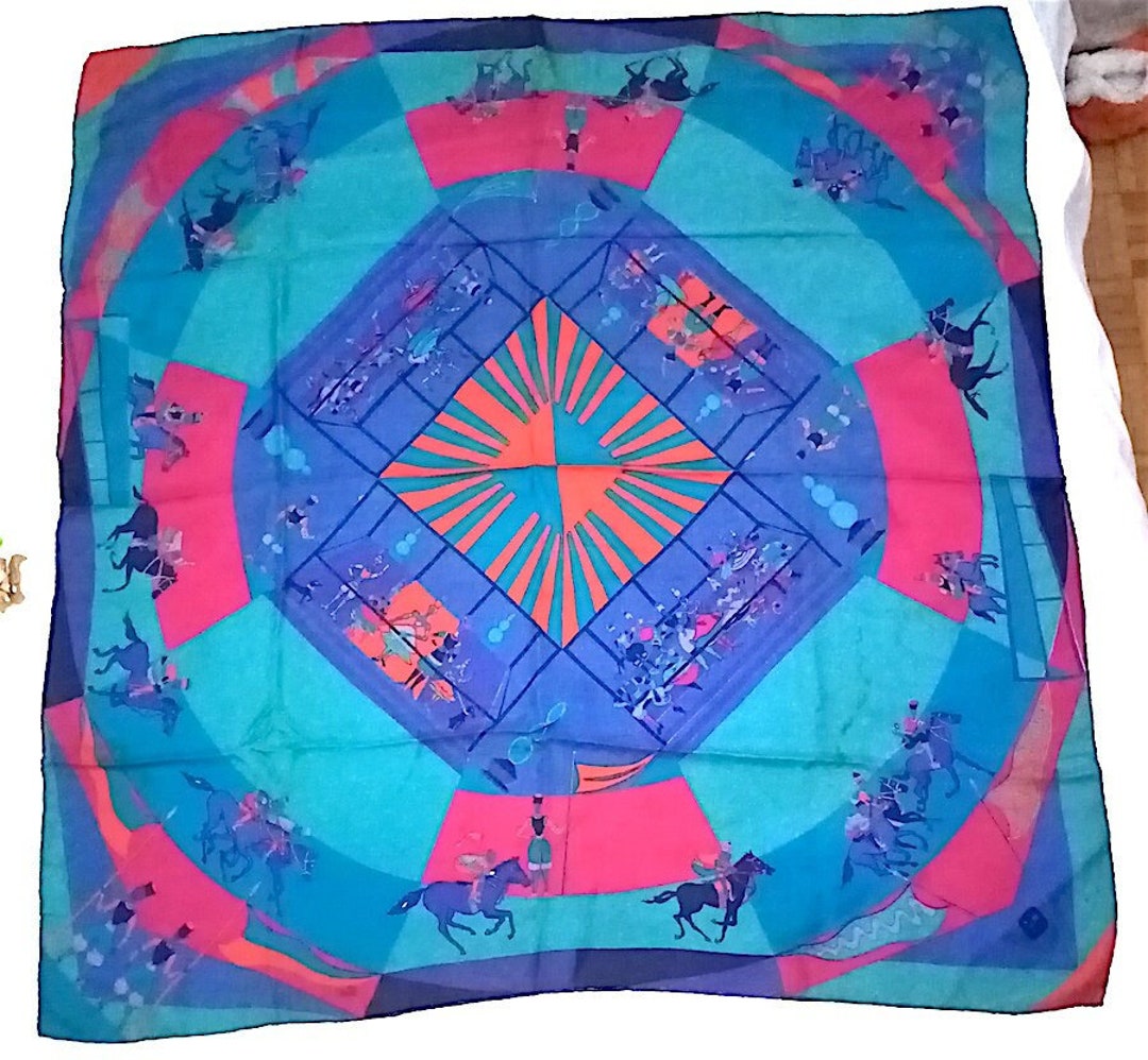 Foulard En Soie Fiorio Vintage - Dimensions 84x85 Cm, Fond Beige, Occasion