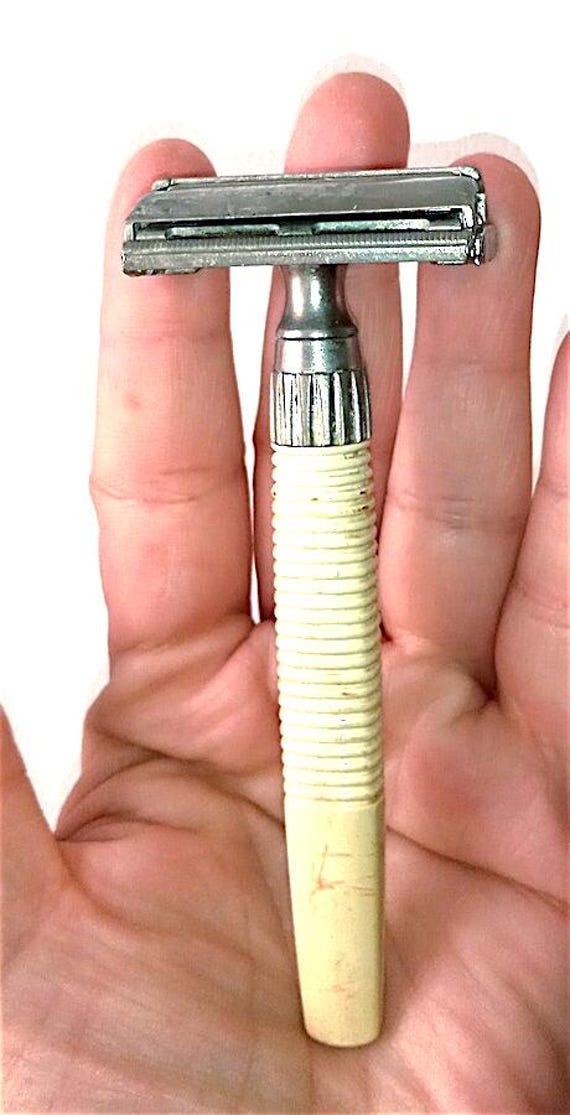 rasoio da barba anni 60 italiano plastica e acciaio