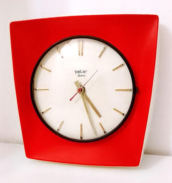 PETER ELECTRIC 70s Italy vintage pottery wall clock red - beautiful red ceramic wall clock in working order