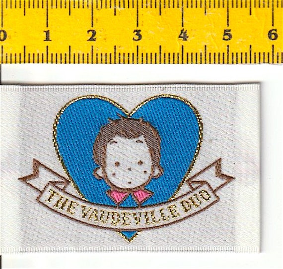 the VAUDEVILLE DUO 80s Sanrio Japan beautiful broderie patch tag - toppa etichetta ricamata super kawaii
