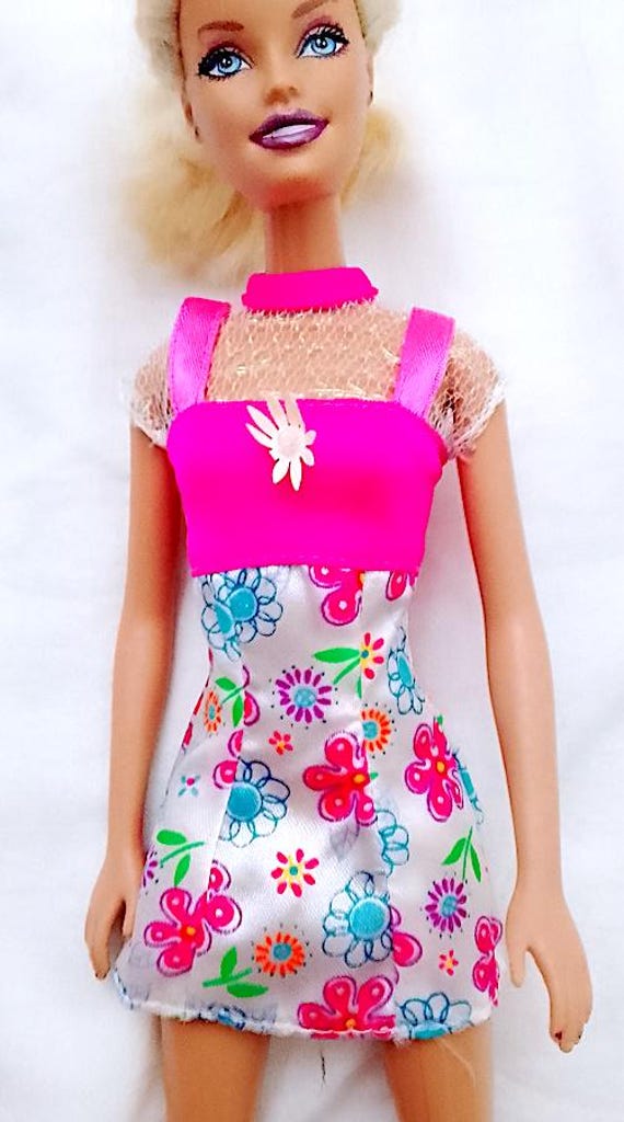 B145 - BARBIE FLOWER FUN 1996 abito in ottime condizioni originale