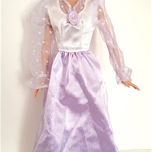 BARBIE 90s - longue robe de soirée lilas et blanche avec tulle et ravissantes petites fleurs B506