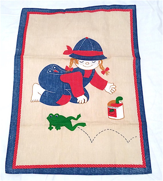 little girl playing and frog 70s italy tea towel kitchen towel cotton delicious kawaii new