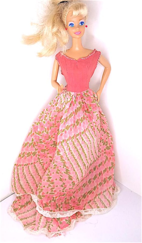 B512 - BARBIE 70s splendido abito lungo in seta rosa con foglie verdi luxury